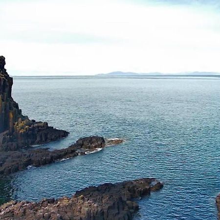 Cnoc Ruaraidh Cottage Kilmuir  Екстериор снимка