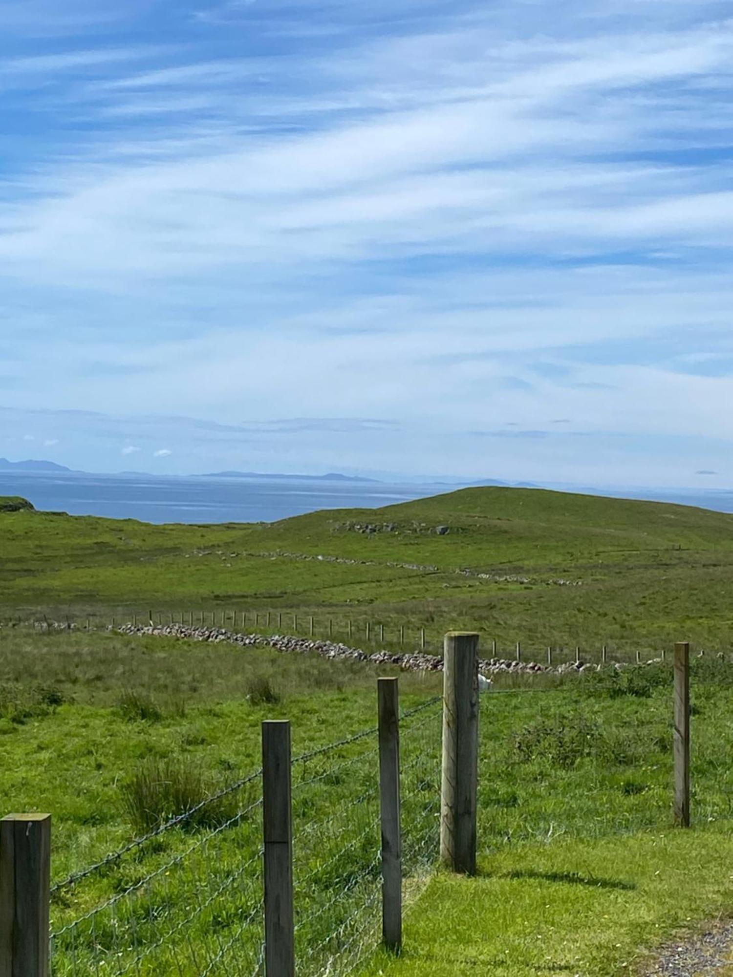 Cnoc Ruaraidh Cottage Kilmuir  Екстериор снимка