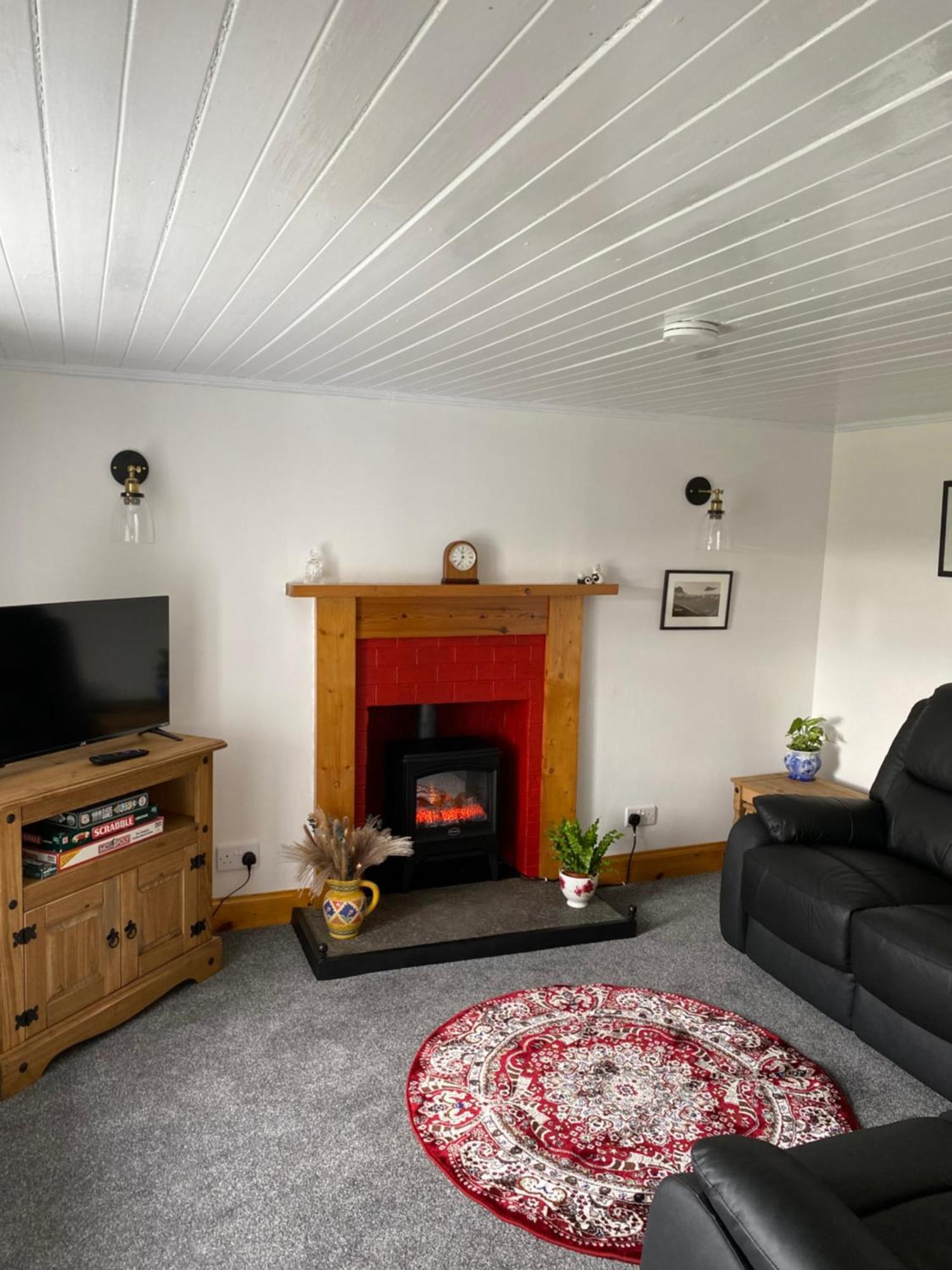 Cnoc Ruaraidh Cottage Kilmuir  Екстериор снимка