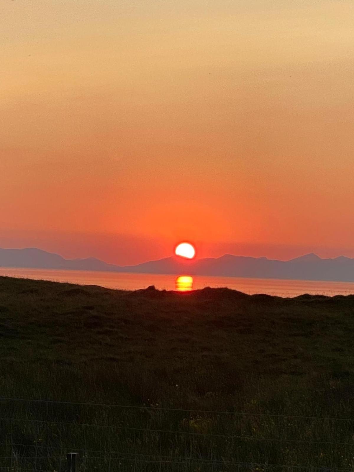 Cnoc Ruaraidh Cottage Kilmuir  Екстериор снимка